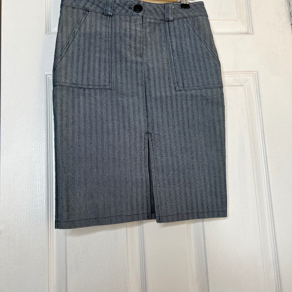 No appointment necessary pin stripped pencil skirt